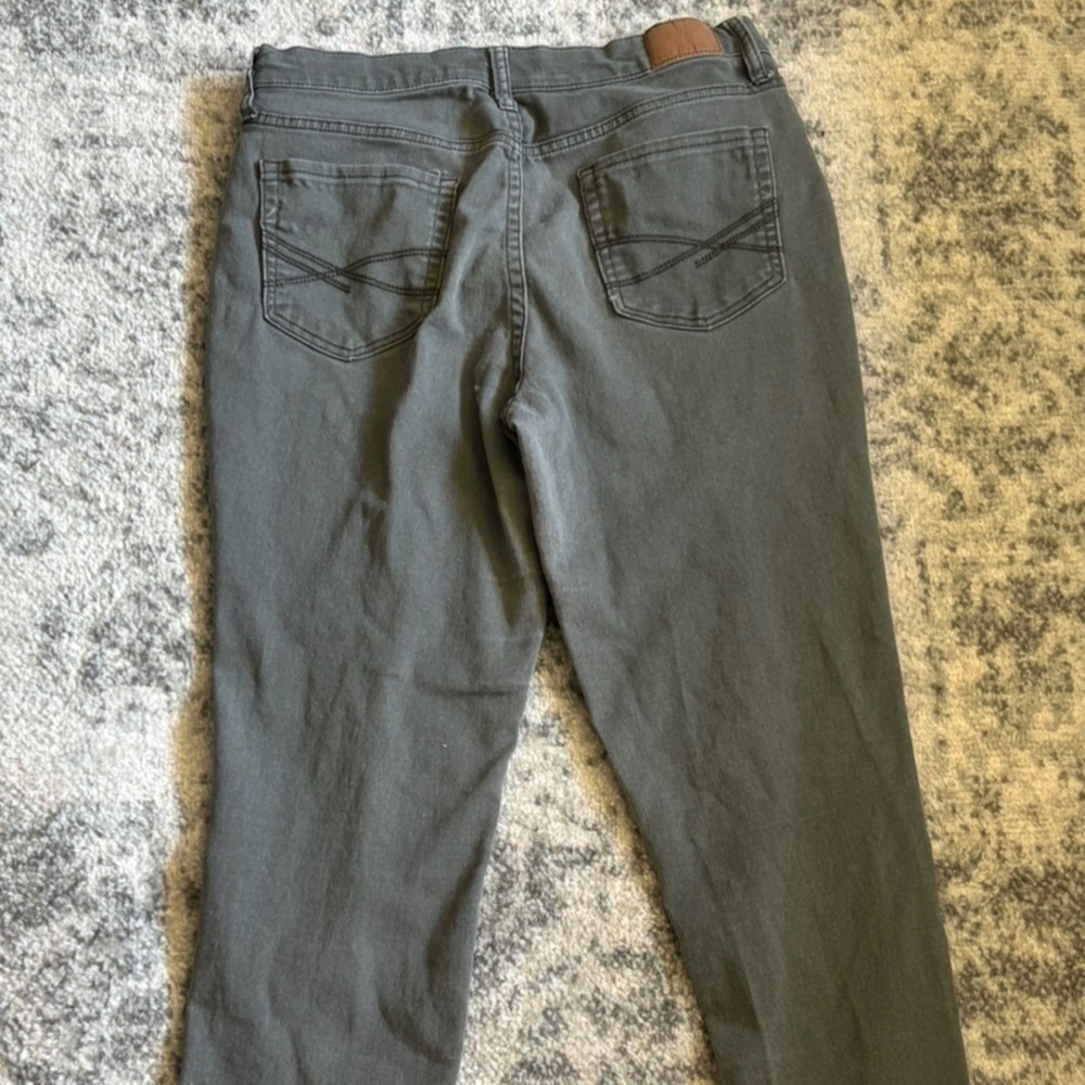 Aeropostale Army green Size: 10 regular, stretch jeans